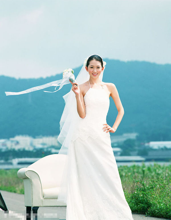 林志玲婚纱_林志玲婚纱照(2)