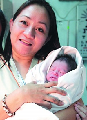 Ů���ں������;��������Ӥ������������