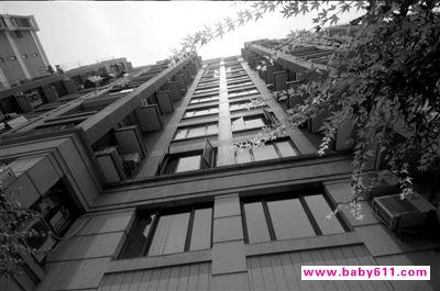 ���Ǵӵ�������������Ůͯ��10¥��̨׹���¥����