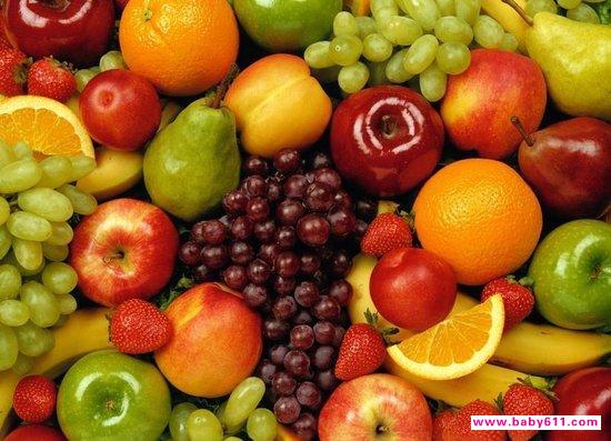 ��С��ιˮ��ǰ�����һ��