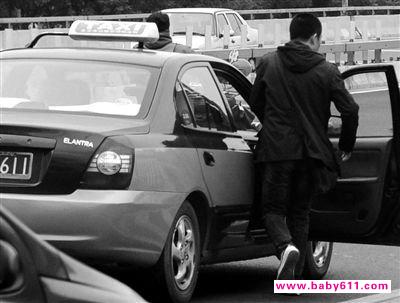 ���Ӻ��У�����Ԫ����УŮ��