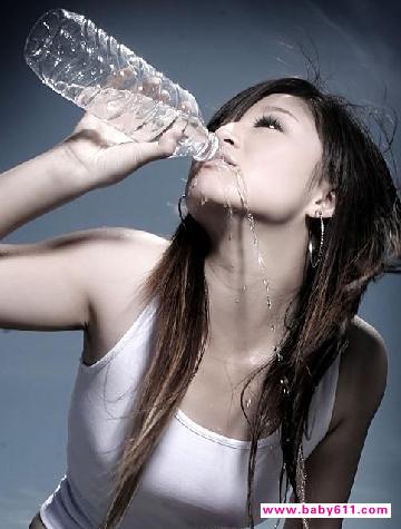 女人之间的悄悄话