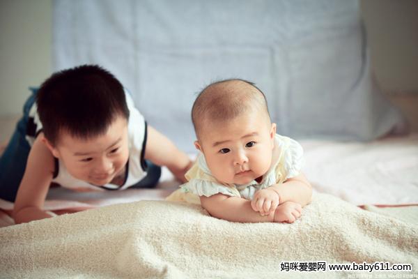 챦