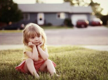 ����ж�Ӣ����ɫ�׶�԰