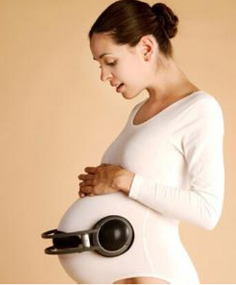 �����ڳ��Խ���Ӣ��̥��