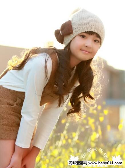 ����ɫС����