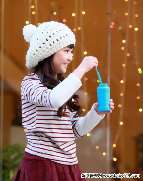 ����ɫС����