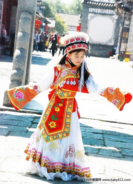 �������װ��С��Ů