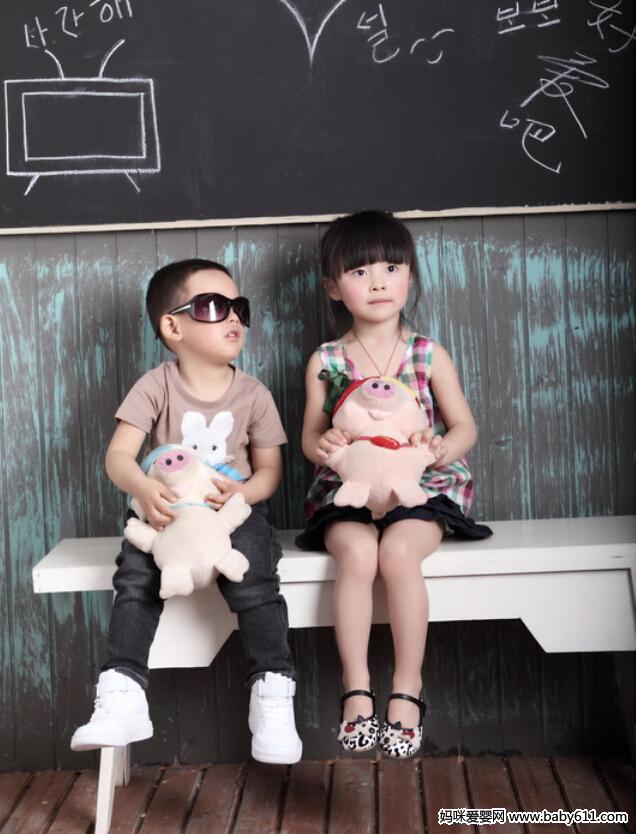 ���ı���