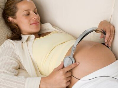 孕期准妈妈必知老公直接胎教法的基本常识