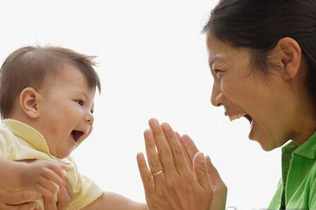 宝宝出生第1年 启蒙教育这样做