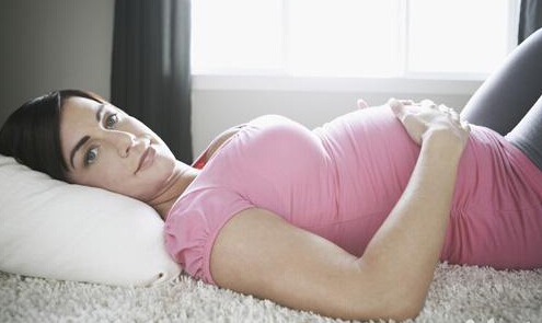 宝宝最喜欢的是抚摸胎教?