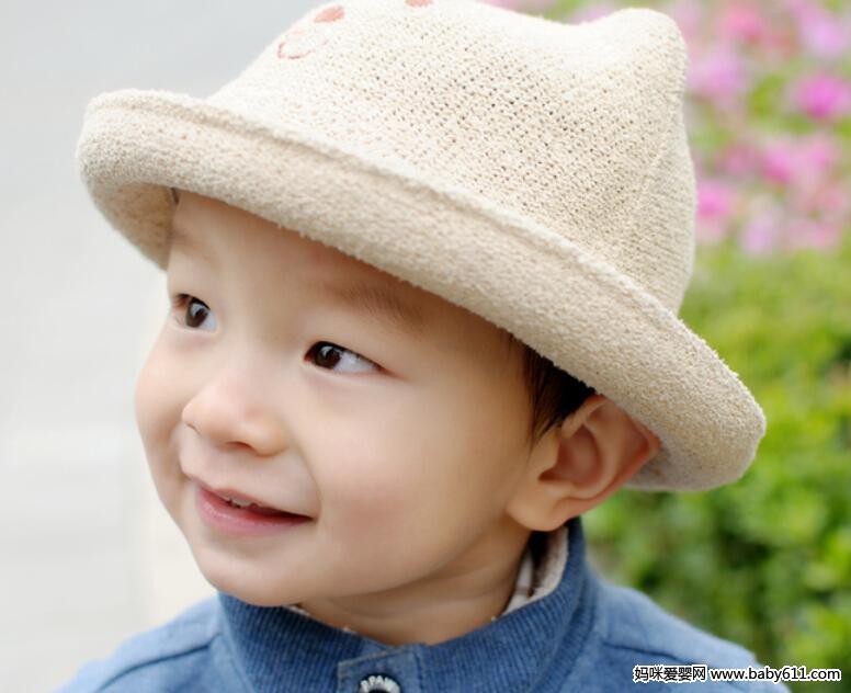 ���Ӻ����м�