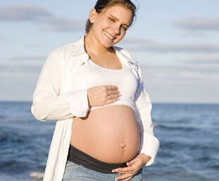 给孕妇创造一个良好的卧室环境