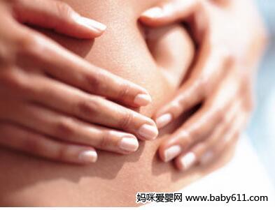 女性洗冷水澡易导致不孕