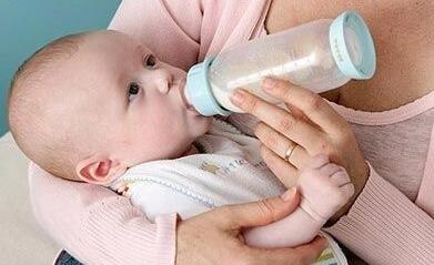 给宝宝选奶瓶遵循6个标准