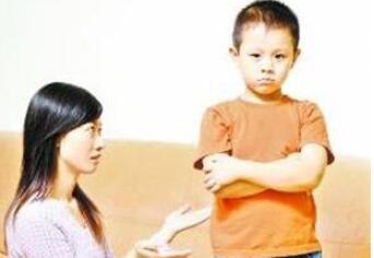 单亲家庭的父母一定要沟通合作