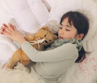 ���ʹ����԰���ӿ˷���˯�ϰ�