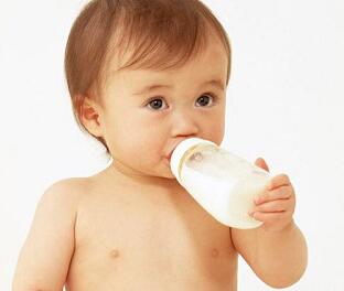 婴儿奶粉过敏的类型 三招有助缓解 - 婴儿奶粉