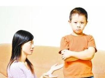 单亲的孩子更需要爱