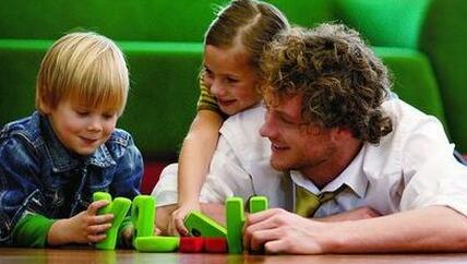 家长和孩子玩游戏时应注意的问题有哪些?