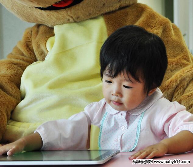 别给5岁以下孩子读成人童话