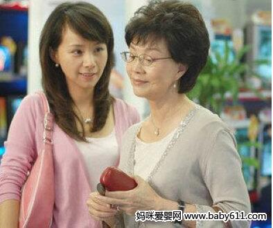 4���ؾ������ų�Ϊ������