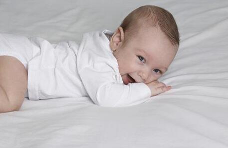 鸡宝宝取名 寓意好的女孩名字大全