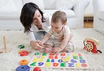 益智玩具可以开发孩子的智力