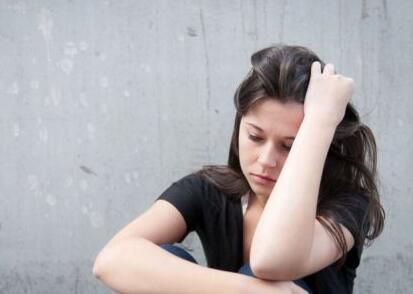 产后抑郁原来是这么来的