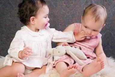 С��Ů����޿��κ�?������ĸ������