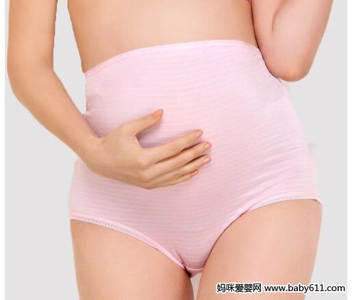 哺乳期要穿哺乳内衣吗_哺乳期正确哺乳姿势(2)