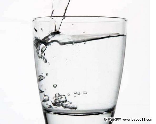 ������ʳ6����ɣ���ұ���������һ���� 