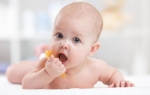 宝宝长牙慢的4大原因