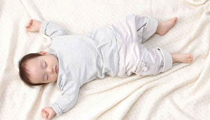 安抚新生儿哭闹的5个小窍门