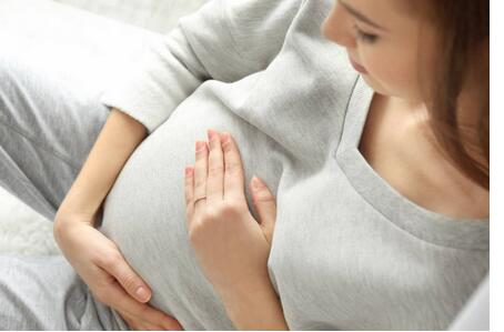 宝宝发出临产信号,你接收了吗?