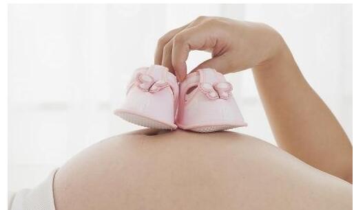 ����֮��ͷ�δ�ƽ��Ь������