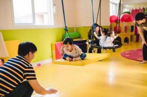 8种早教小游戏,教宝宝正确玩耍