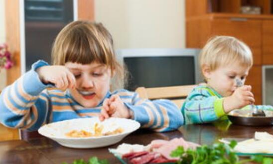 怎样给孩子选择健康的食物？