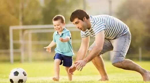 怎样教育孩子养成自控力?看看这六点