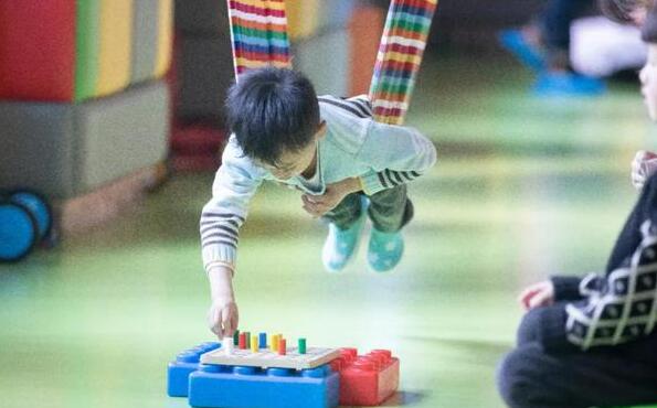 造成孩子感统失调的5个“罪魁祸首”,家长你知道吗?