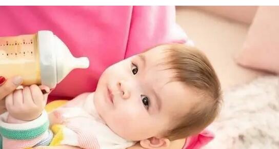 孩子喝奶粉时,避免五误区,别等娃生病才后悔