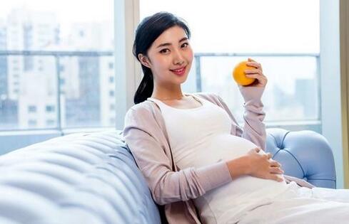 孕晚期抚摸胎教最合适
