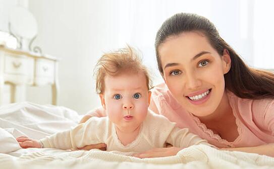 你家宝宝跟谁最亲?别错过跟宝宝建立亲密的三个关键期!