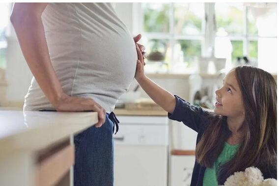 孕妇的肚子能不能摸?如果给别人摸的话有什么影响?