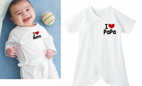 如何为新生儿选择衣物?其中也有讲究!