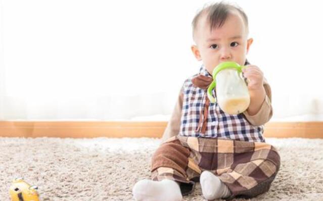 宝宝“厌奶”很难搞?没试过这些方法,不要轻言放弃