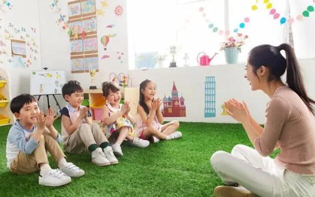 幼儿园就像一个“小社会”，这3项能力要趁早培养！