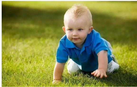 孩子抵抗力弱,夏天感冒该如何应对?