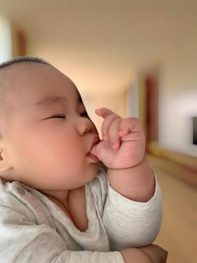 ���϶�ͯҽԺ��������ŮӤ��ָ�����¼�����ѧ����֣�����ƫ����